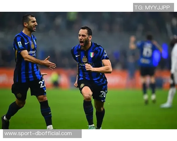 英媒报道曼城热刺等队关注维拉后卫孔萨国米那不勒斯也有意加盟