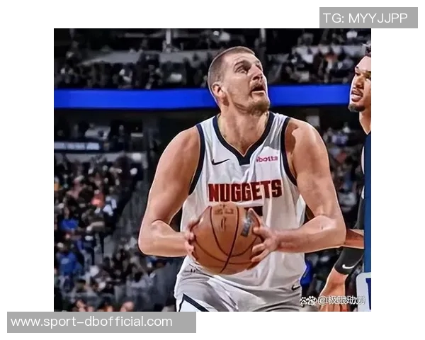 约基奇追平大O成NBA历史单场35分15篮板10助攻纪录的传奇时刻