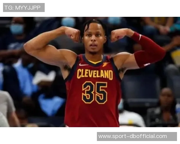 穆雷本赛季表现抢眼场均249分68助攻命中率超五成 穆雷本赛季表现抢眼场均249分68助攻命中率超五成