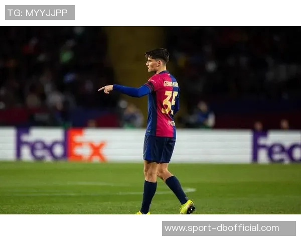 德罗在巴萨感到无奈俱乐部回应称他不愿留也无能为力 德罗在巴萨感到无奈俱乐部回应称他不愿留也无能为力