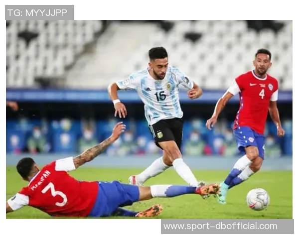 沃尔赞约基奇轻松自如的表现与其他球员拼尽全力形成鲜明对比